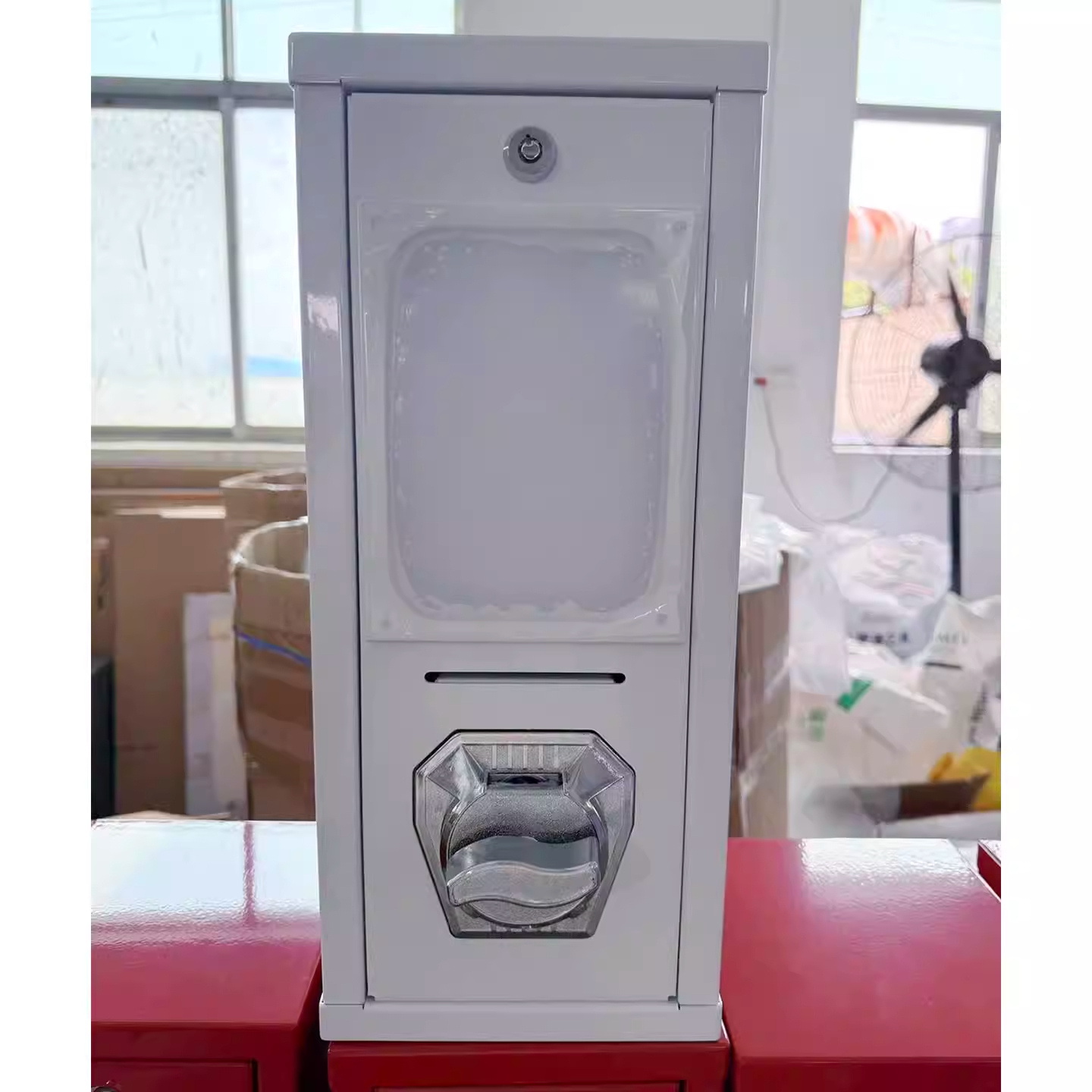 Arcade Card Vending Machine - Outdoor arcade card twisting machine Coin